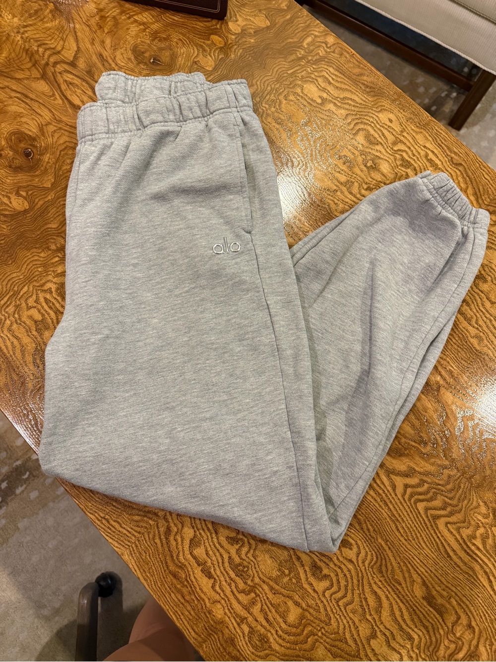 Alo Women’s Light Gray Jogger Sweatpants